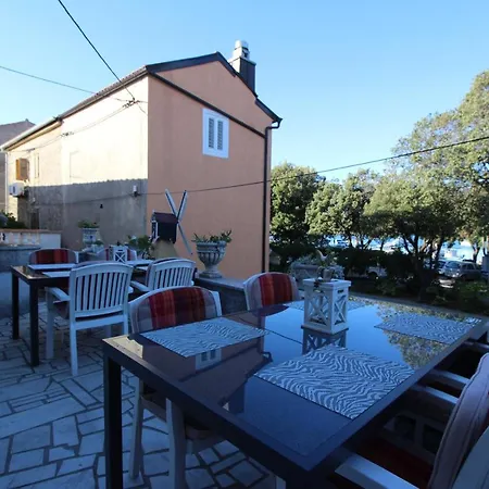 Apartment Milijana Punat